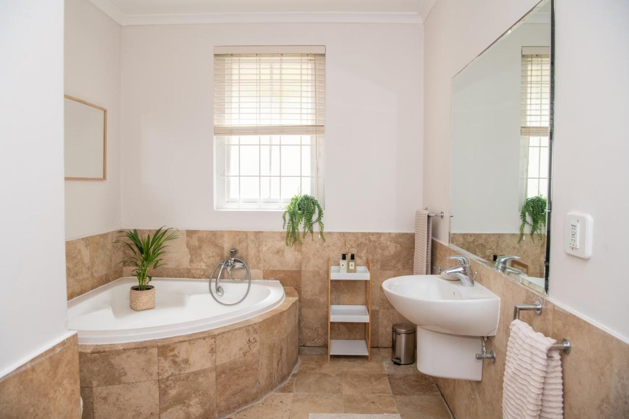Camps Bay Guest Suite With Private Pool Le Cap Extérieur photo